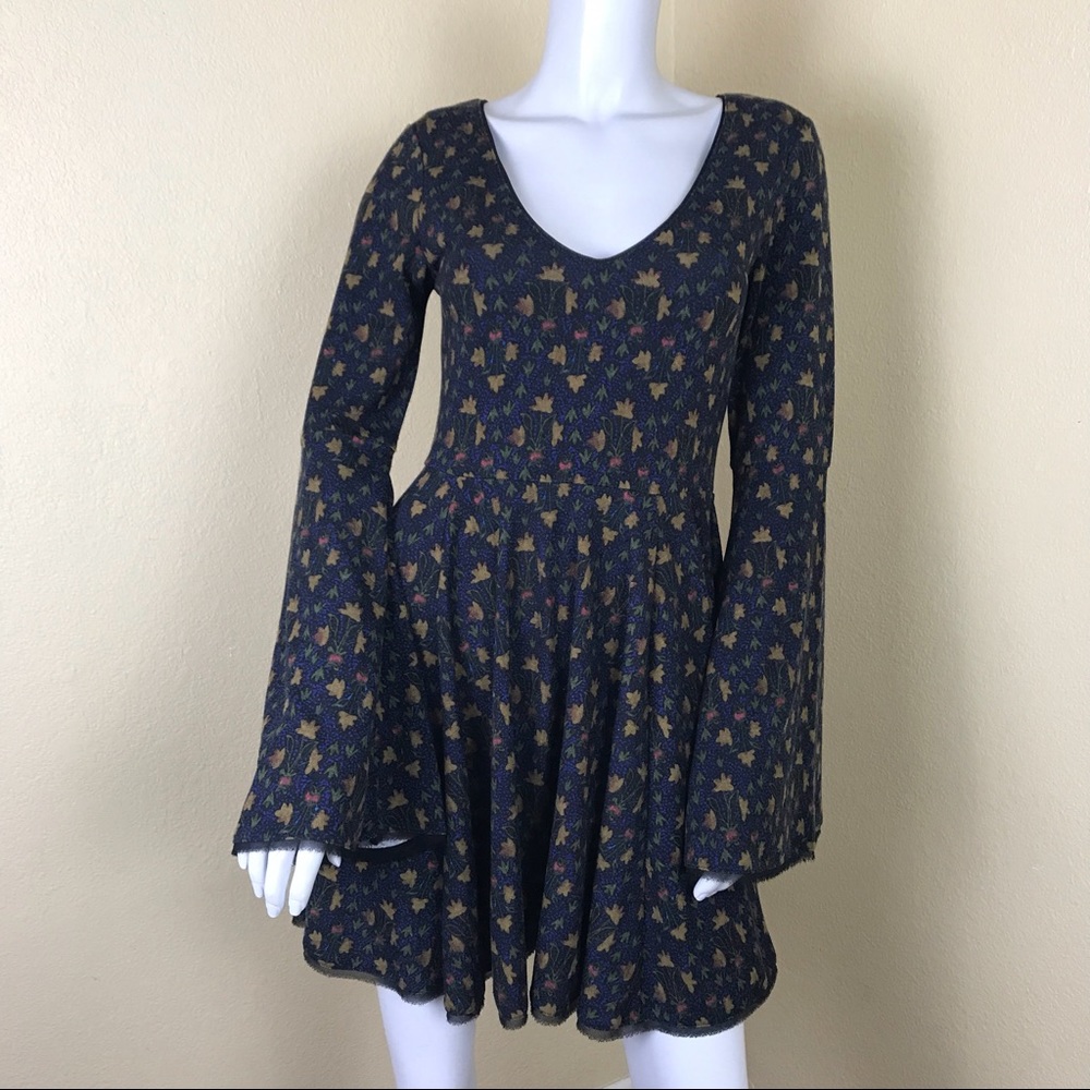 Kimchi Blue floral dress M Urban Outfitters